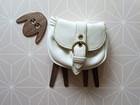 Funny Wall Decal lamb - Holder for photos or pictures - GLEZANT designer goods store.