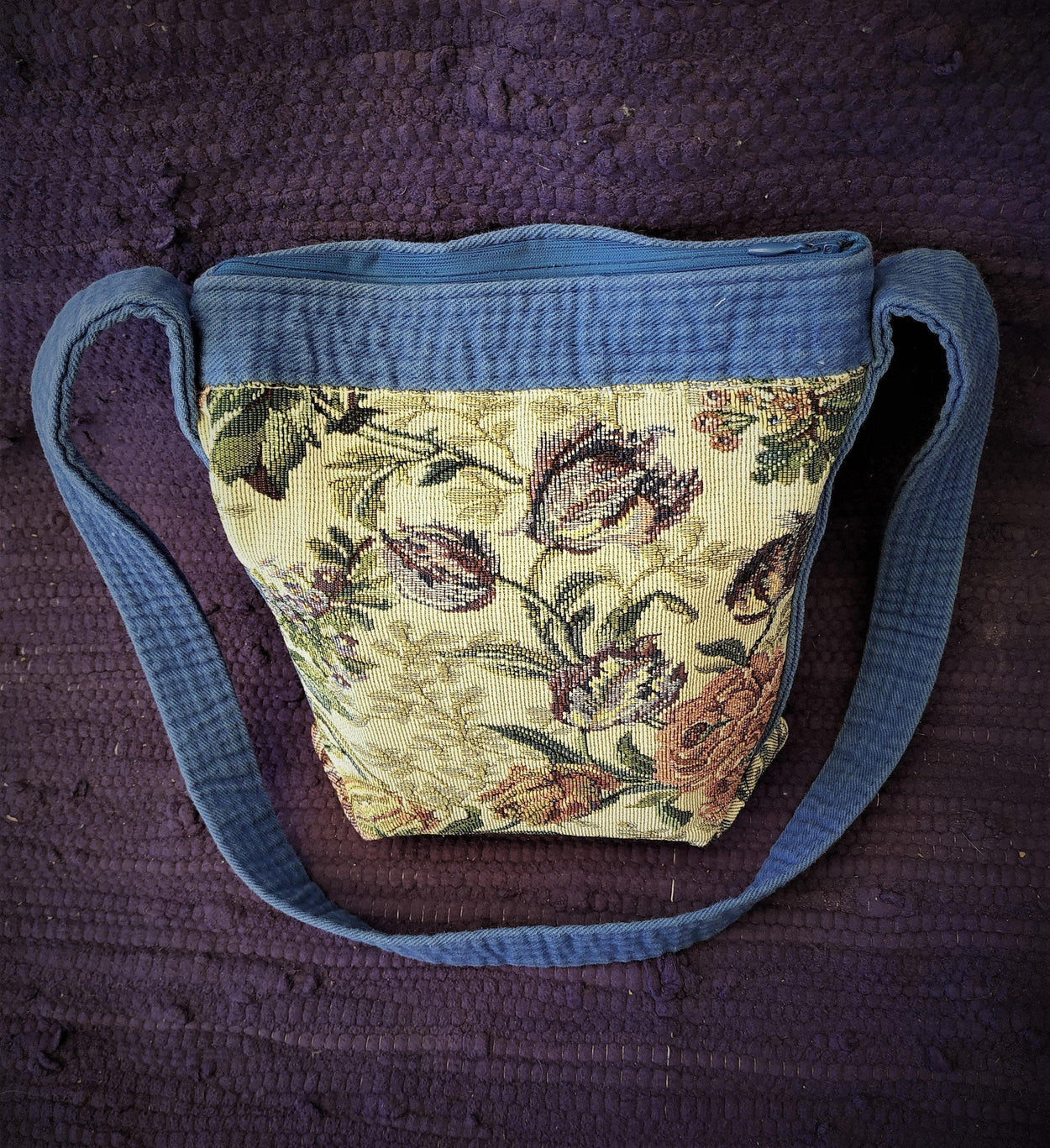 Bags made of tapestry with a long blue-gray handle and a zipper - GLEZANT designer goods store.