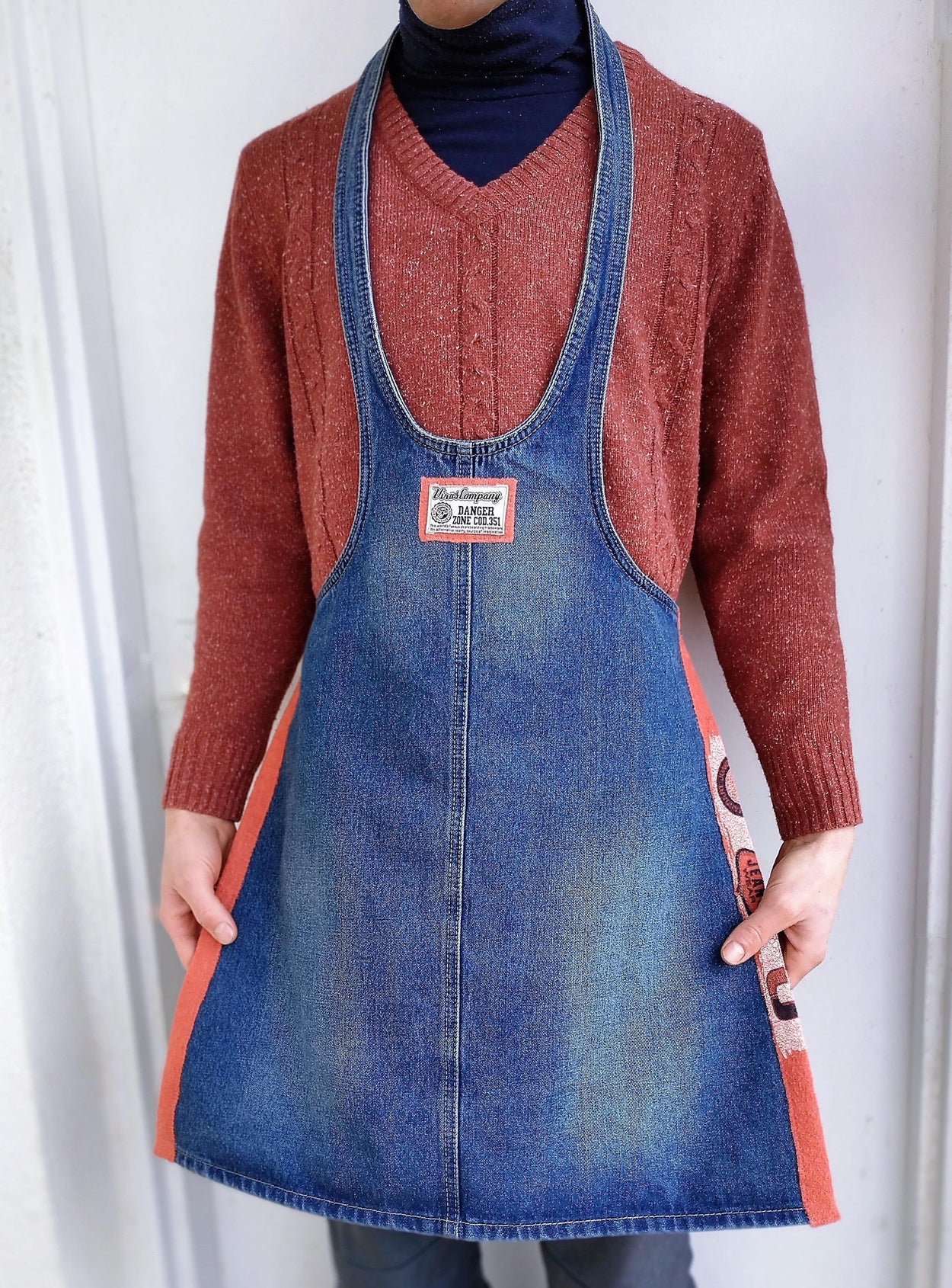 Universal Denim Aprons. Unisex gift. Barbecue/ Garden/Kitchen Apron - GLEZANT designer goods store.