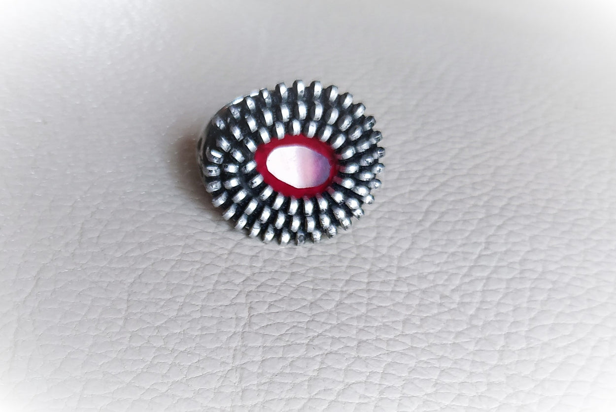 Massive ring with crimson stone
