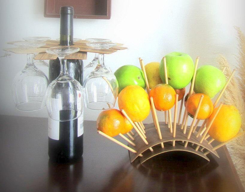 Holder for 2 glasses of wine which is put on the bottle - GLEZANT designer goods store.