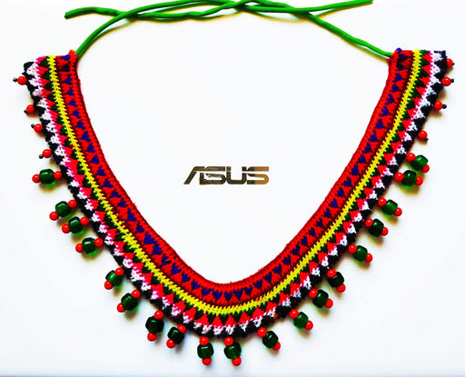 Folk necklaces / necklaces in Boho style with green and red beads. Colorful necklaces with an adjustable length - GLEZANT designer goods store.