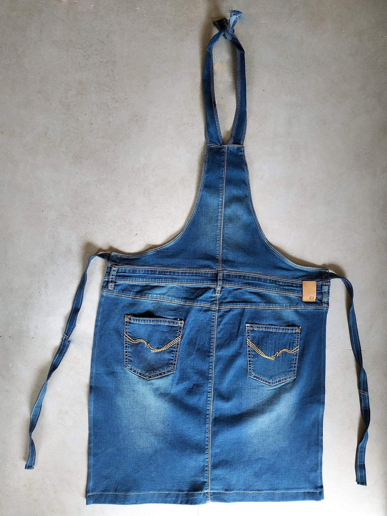 Universal Denim Aprons. Unisex gift. Barbecue/ Garden/Kitchen Apron - GLEZANT designer goods store.
