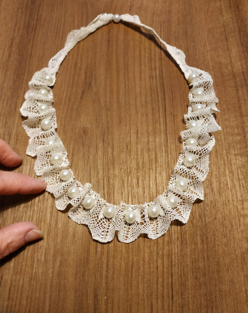 Necklace made of an antique cotton lace and artificial white pearls. - GLEZANT designer goods store.