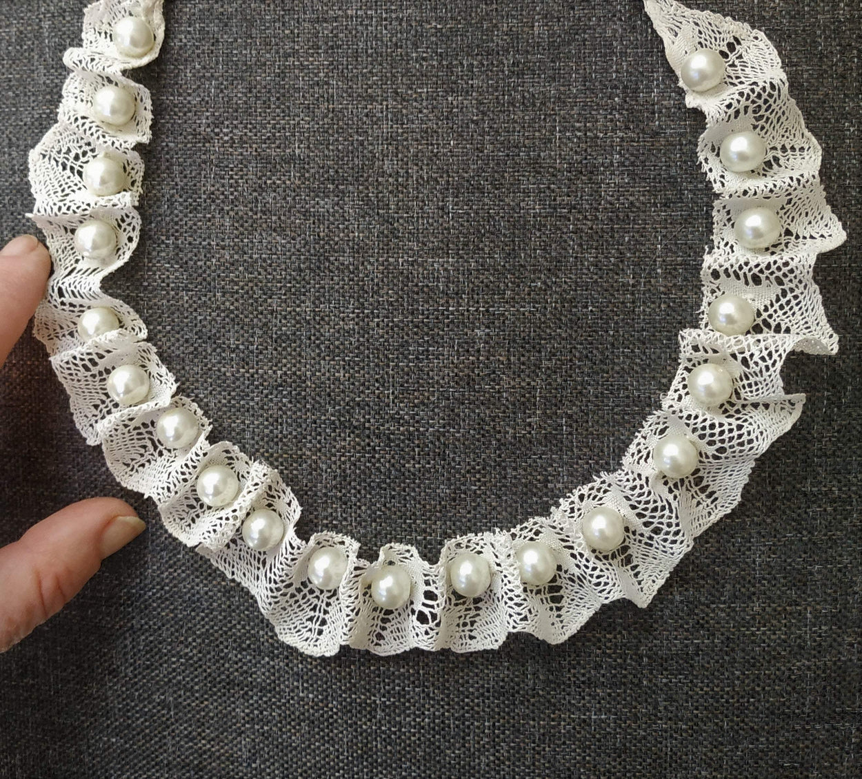 Necklace made of an antique cotton lace and artificial white pearls. - GLEZANT designer goods store.