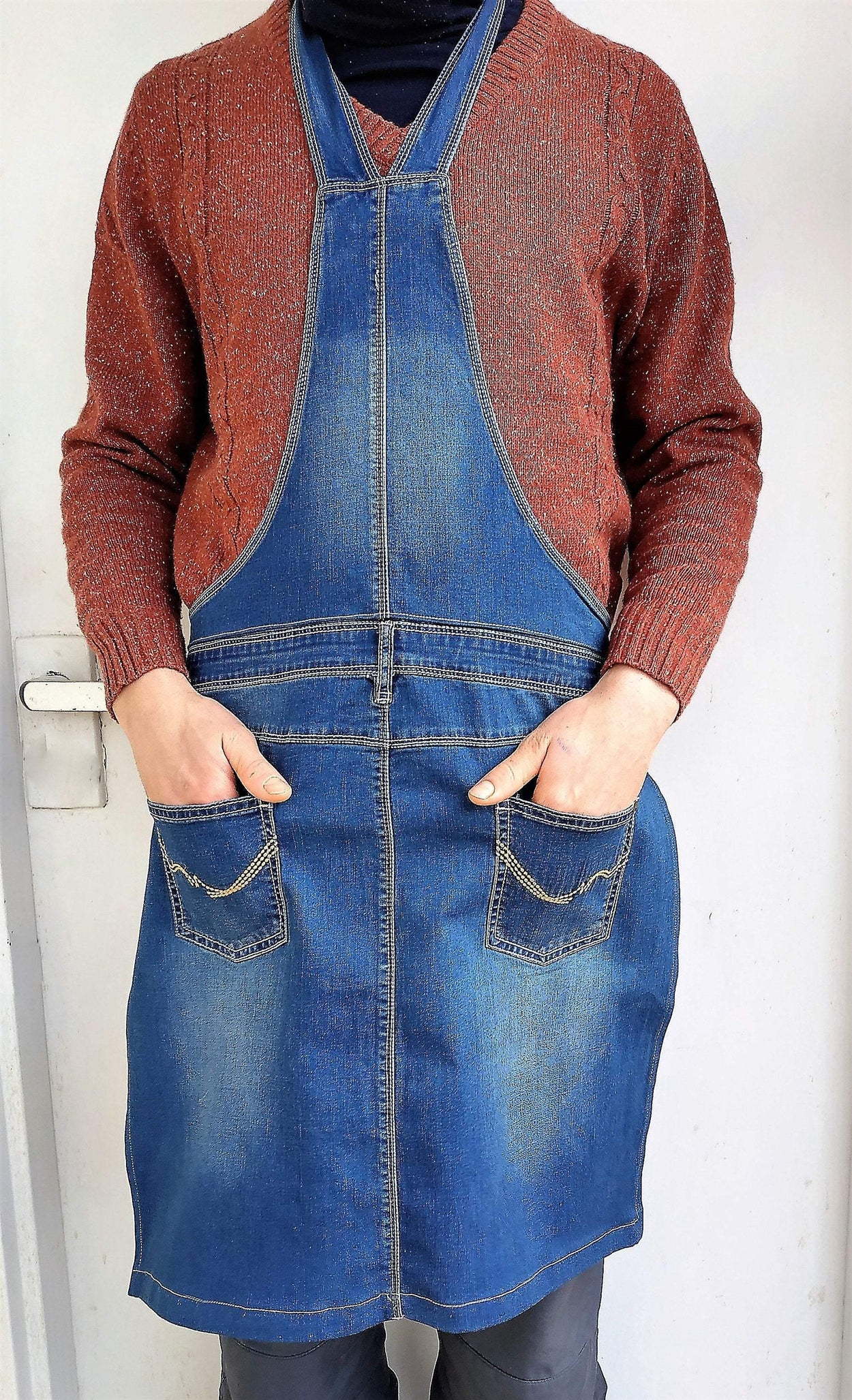 Universal Denim Aprons. Unisex gift. Barbecue/ Garden/Kitchen Apron - GLEZANT designer goods store.