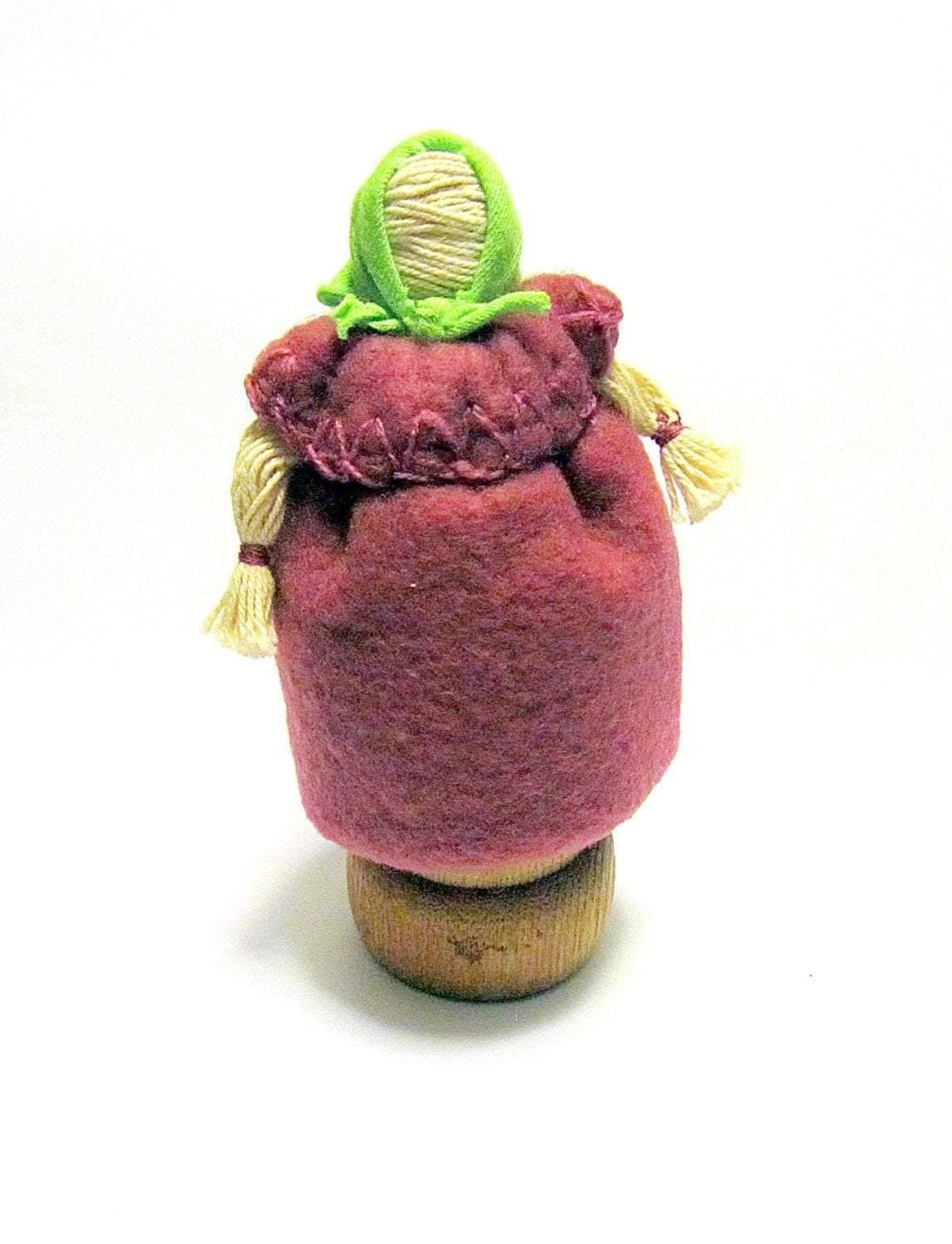Cozy egg warmer - Babushka/Auntie/Matryoshka - GLEZANT designer goods store.