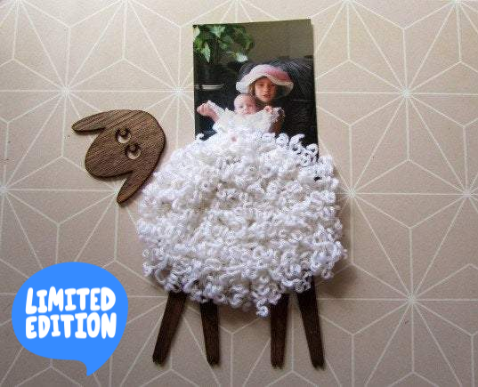 Funny Wall Decal Lamb - Holder for photos and notes - GLEZANT designer goods store.