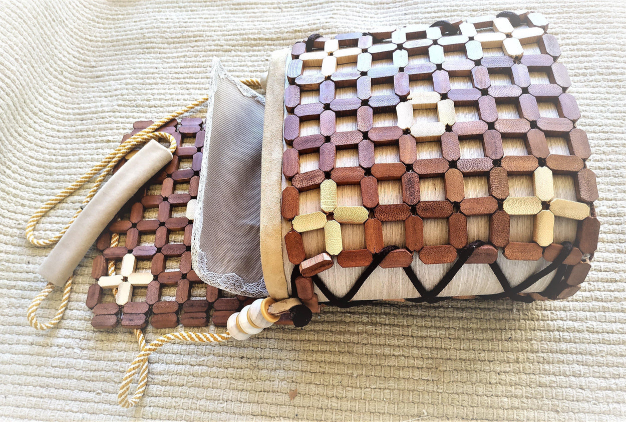 Unique Wooden box-bag.  Shoulder bag in Boho style - GLEZANT designer goods store. 