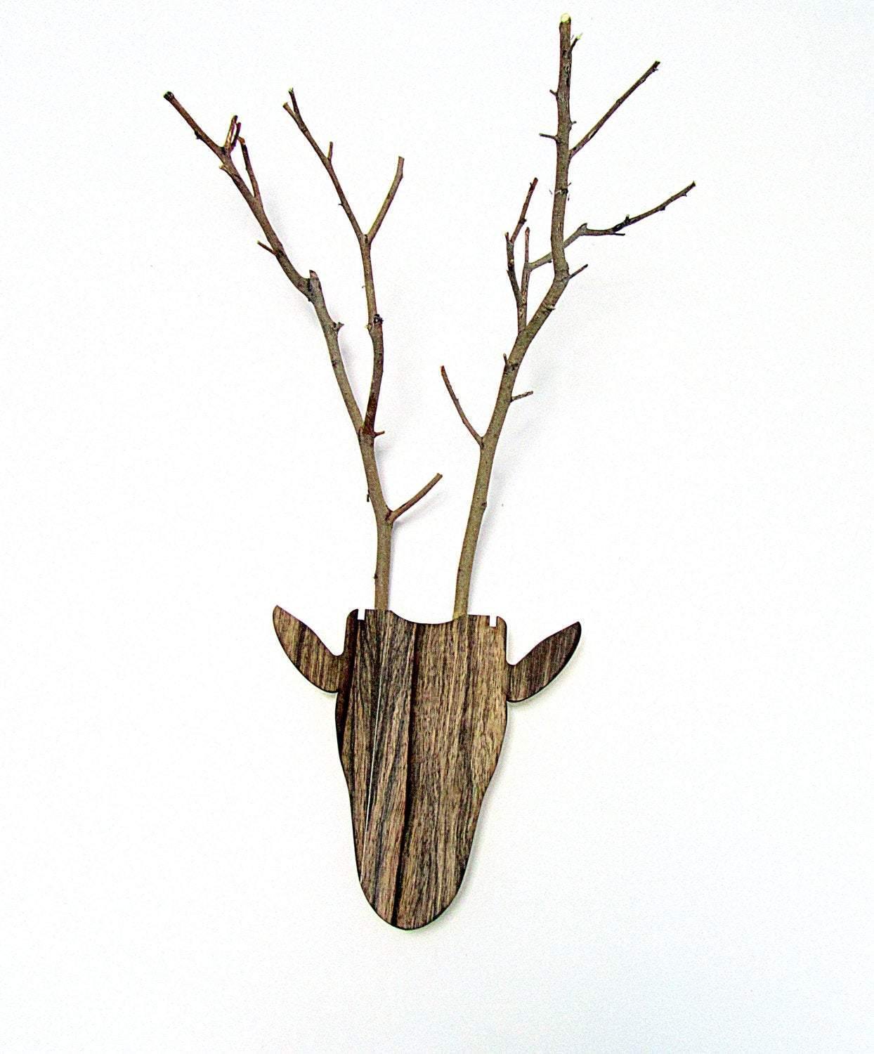 Unique jewelry hanger - Deer head with antlers made from branches - GLEZANT designer goods store. 