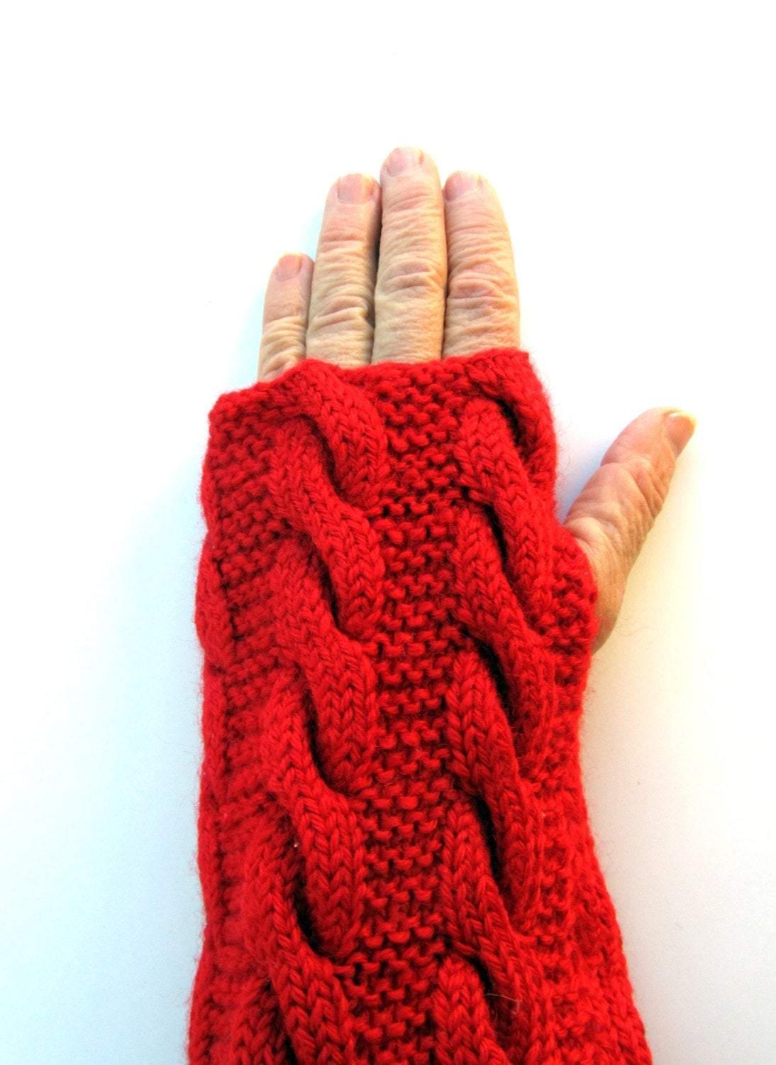 Knitted red set: a pom-pom cap and fingerless gloves/gaiters - GLEZANT designer goods store. 