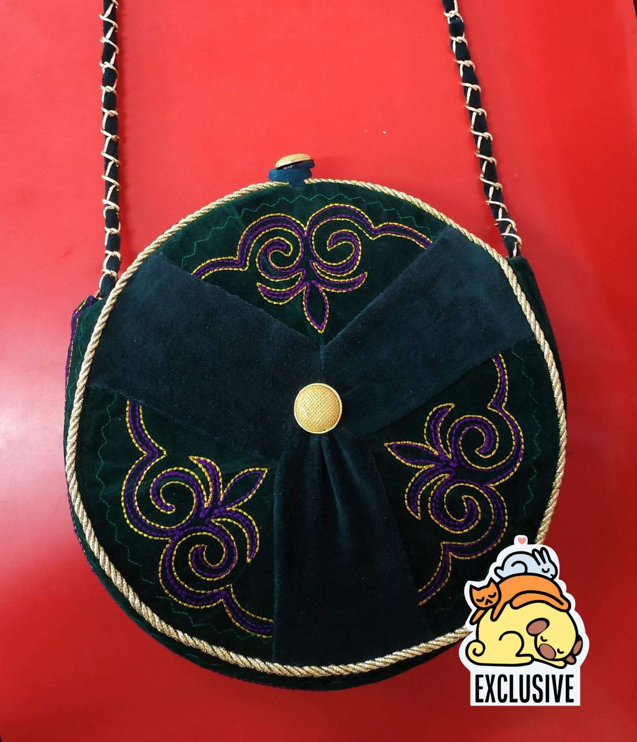 Exclusive dark green round ethno style bag with a long handle - GLEZANT designer goods store. 